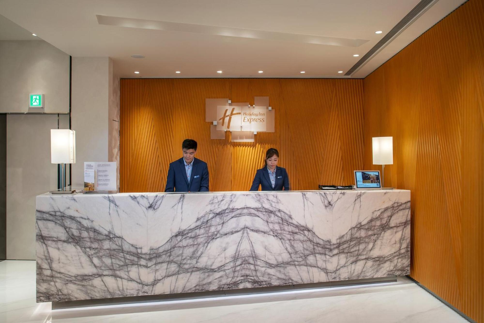 Holiday Inn Express Hong Kong Kowloon Cbd2, An Ihg Hotel Екстериор снимка